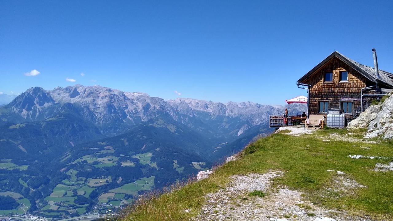 Apartment Hohenwerfen Bagian luar foto